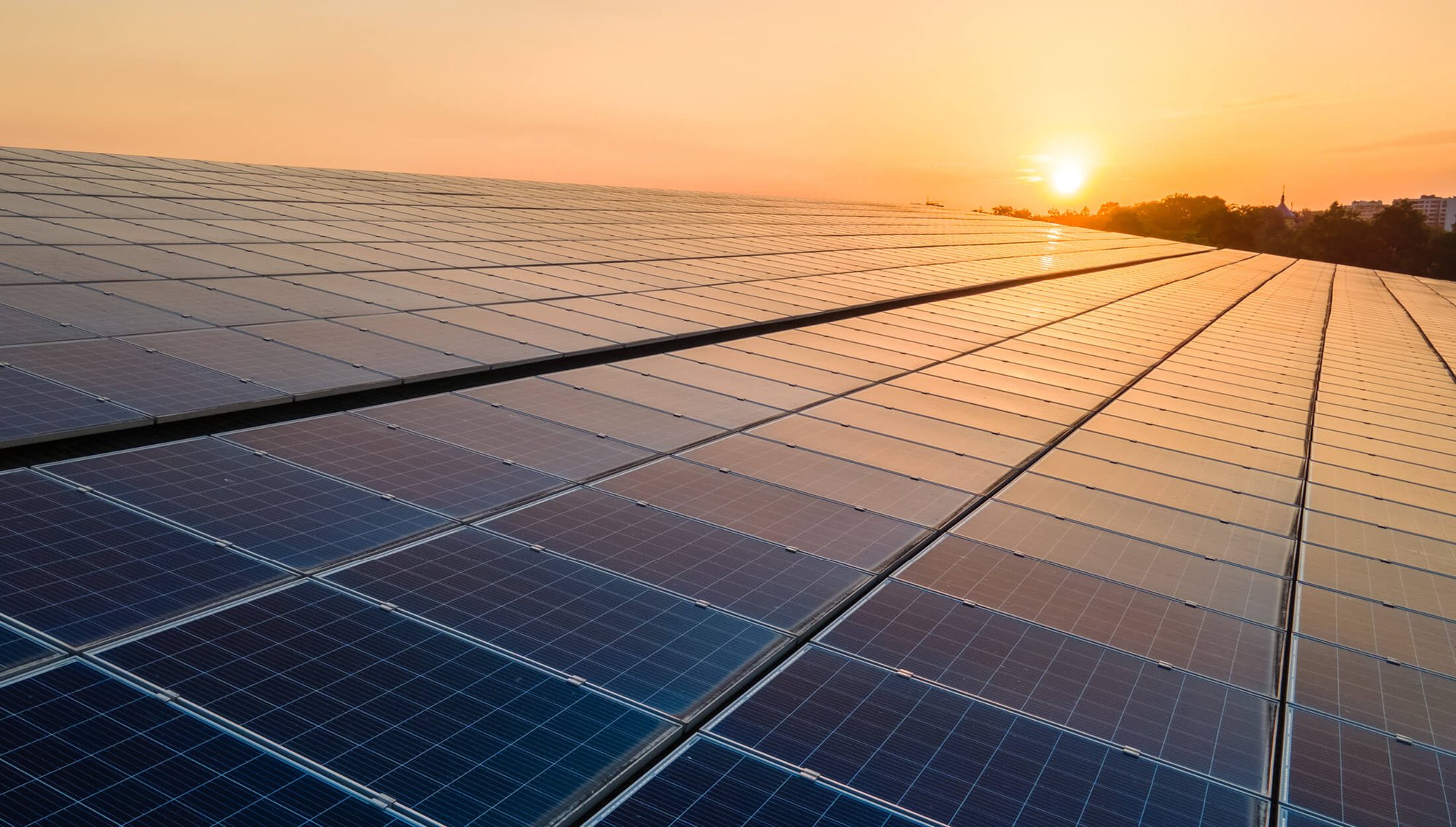 Sun-being-reflected-over-solar-panels Sun-being-reflected-over-solar-panels